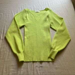 Loeil green knit sweetheart neck fitted long puff sleeve sweater.